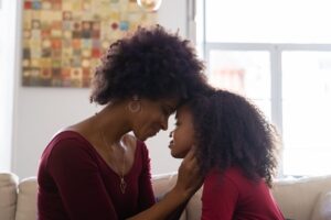 Como Lidar com a Carga Mental da Maternidade: Estratégias Práticas