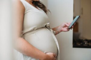 Mãe de Primeira Viagem? Conheça Seus Direitos e Benefícios